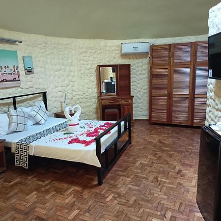 Midnite Inn Панглао Екстериор снимка