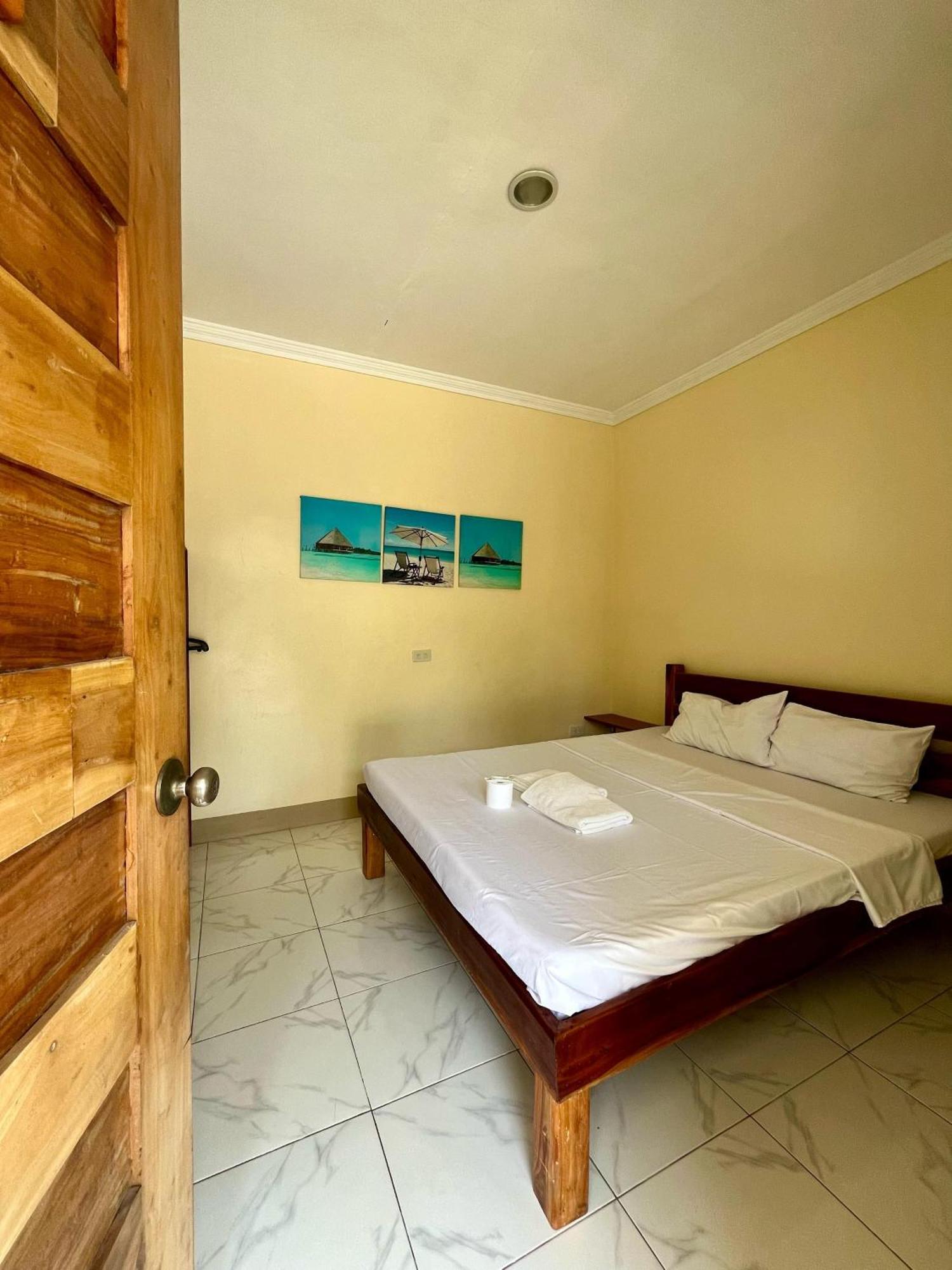 Midnite Inn Панглао Екстериор снимка