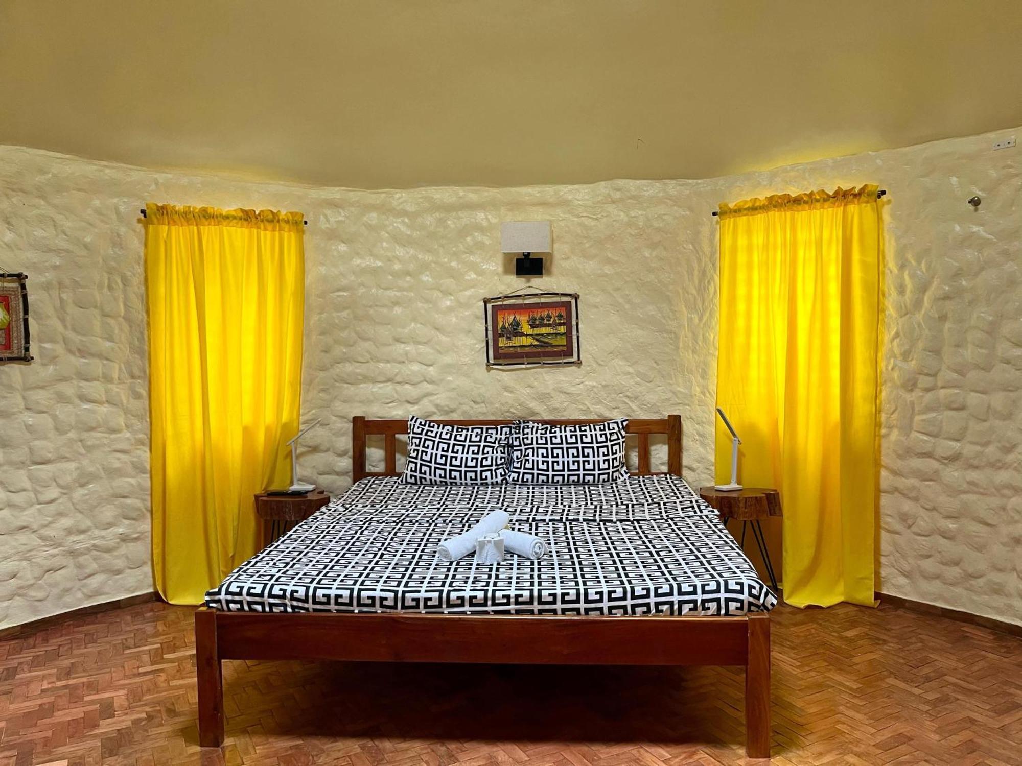 Midnite Inn Панглао Екстериор снимка