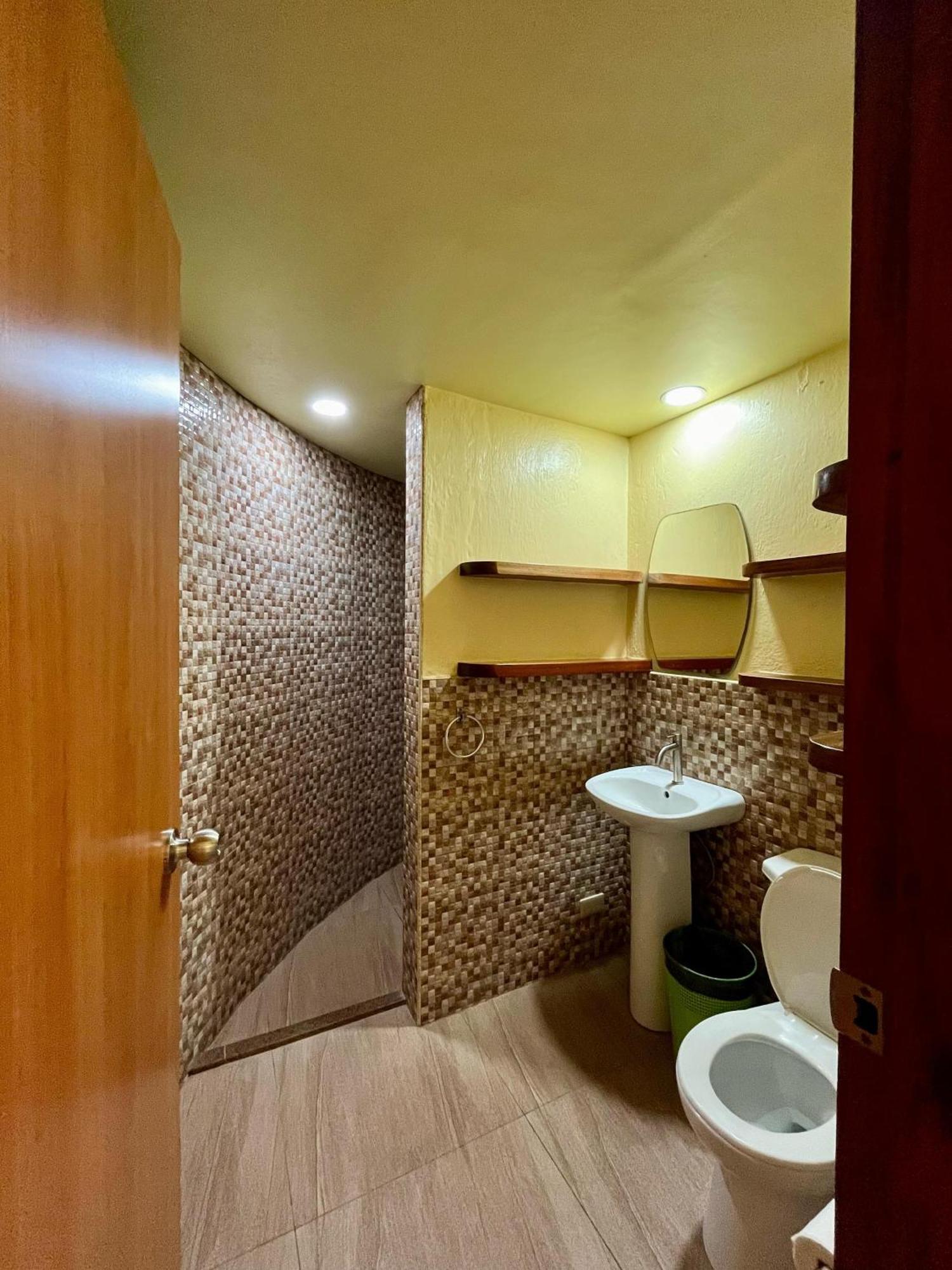Midnite Inn Панглао Екстериор снимка